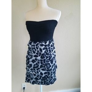 Wet Seal Strapless Ruffle Tube Top